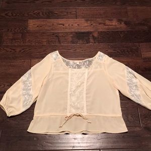 NWOT - Gianni Bini cream sheer top
